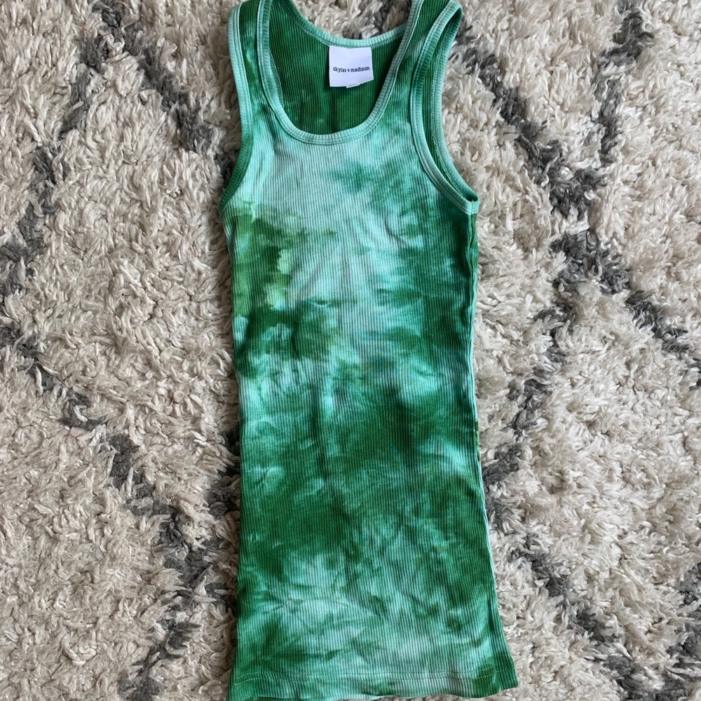 Isabelle’s Cabinet Summer Hues Green Tie Dye Tank